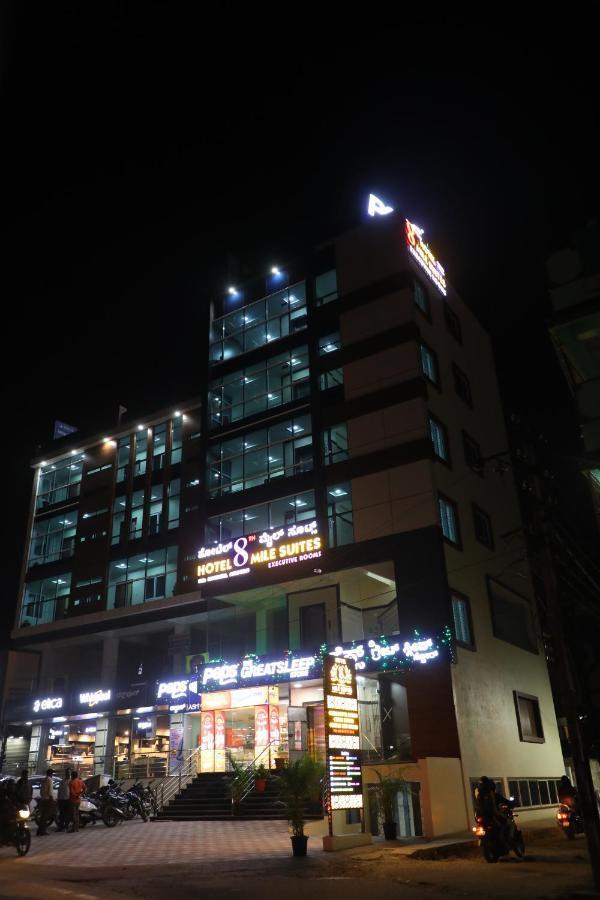 Hotel 8Th Mile Suites 班加罗尔 外观 照片